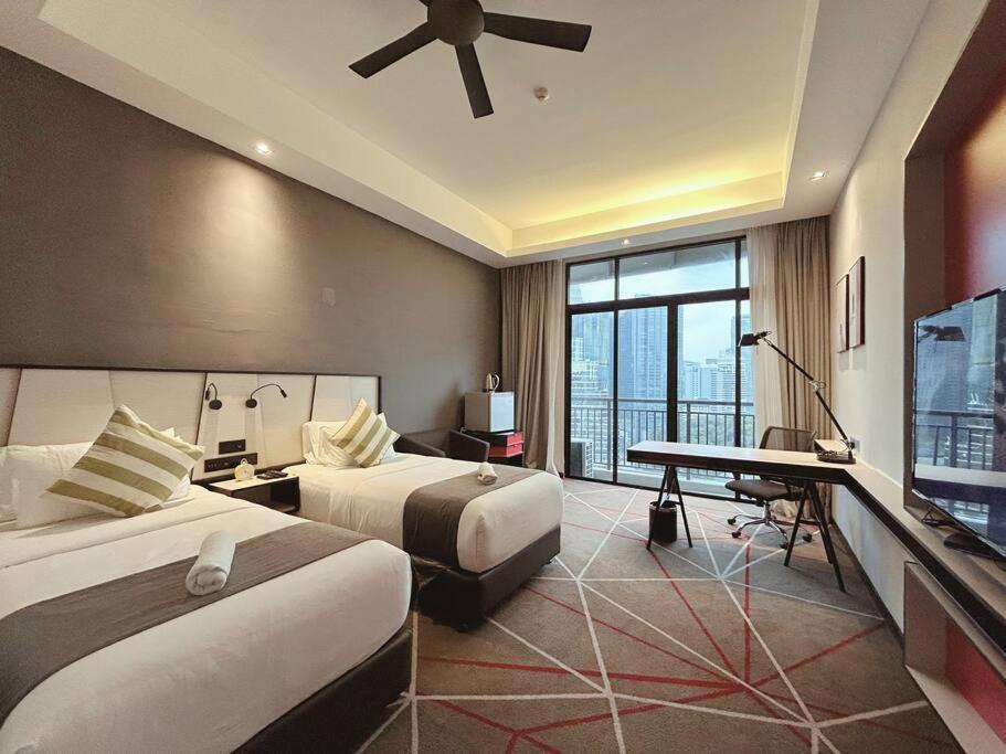 M101 Klcc Kl City King Suites By Livin Kuala Lumpur Exterior photo